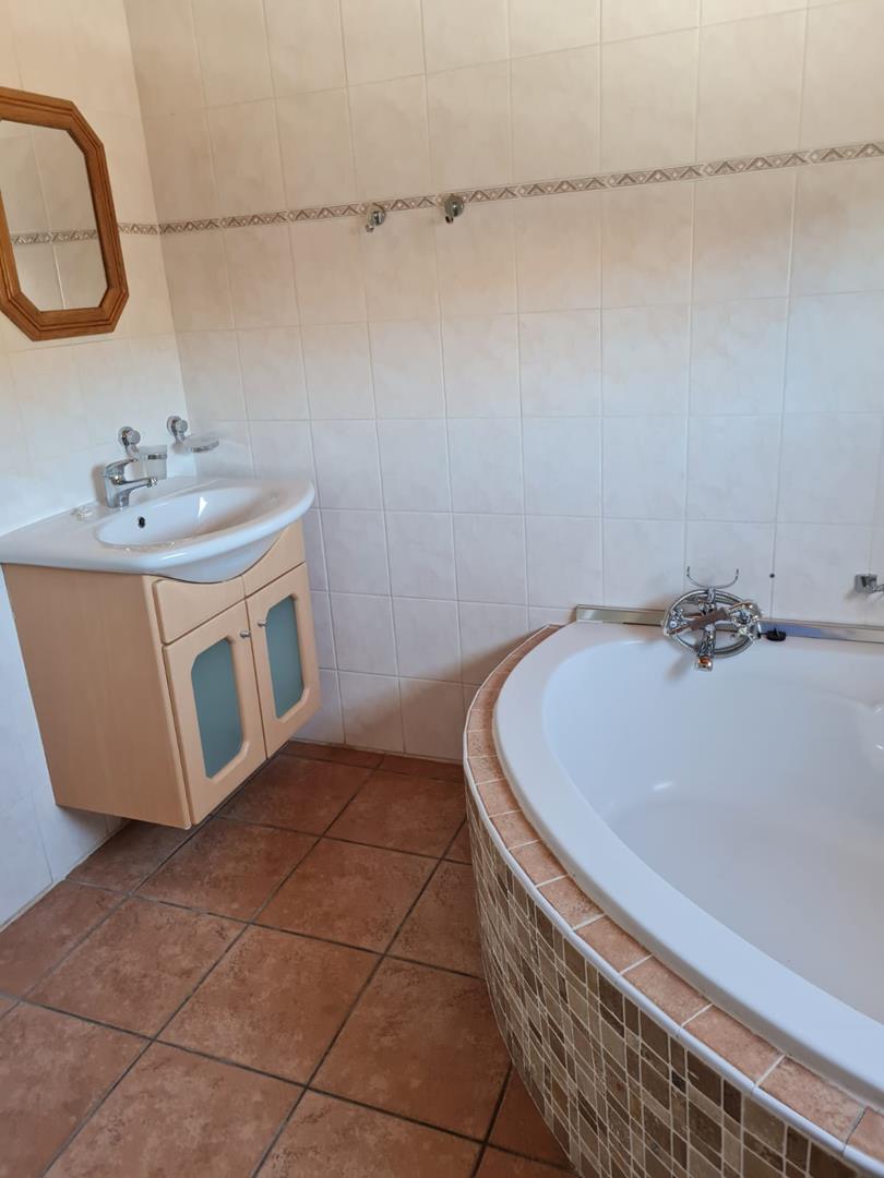 To Let 3 Bedroom Property for Rent in De Tijger Western Cape